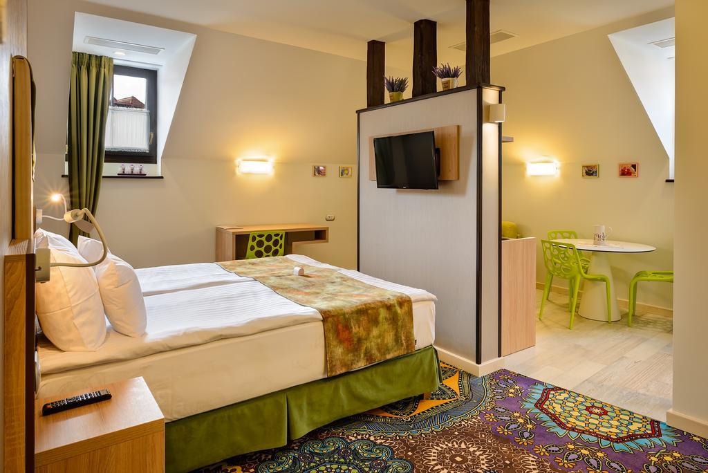 Blumenhaus Sibiu 아파트 호텔 외부 사진