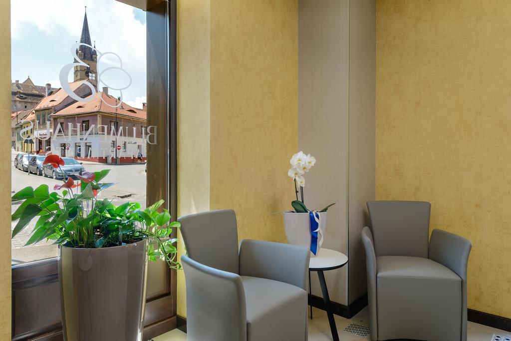 Blumenhaus Sibiu 아파트 호텔 외부 사진