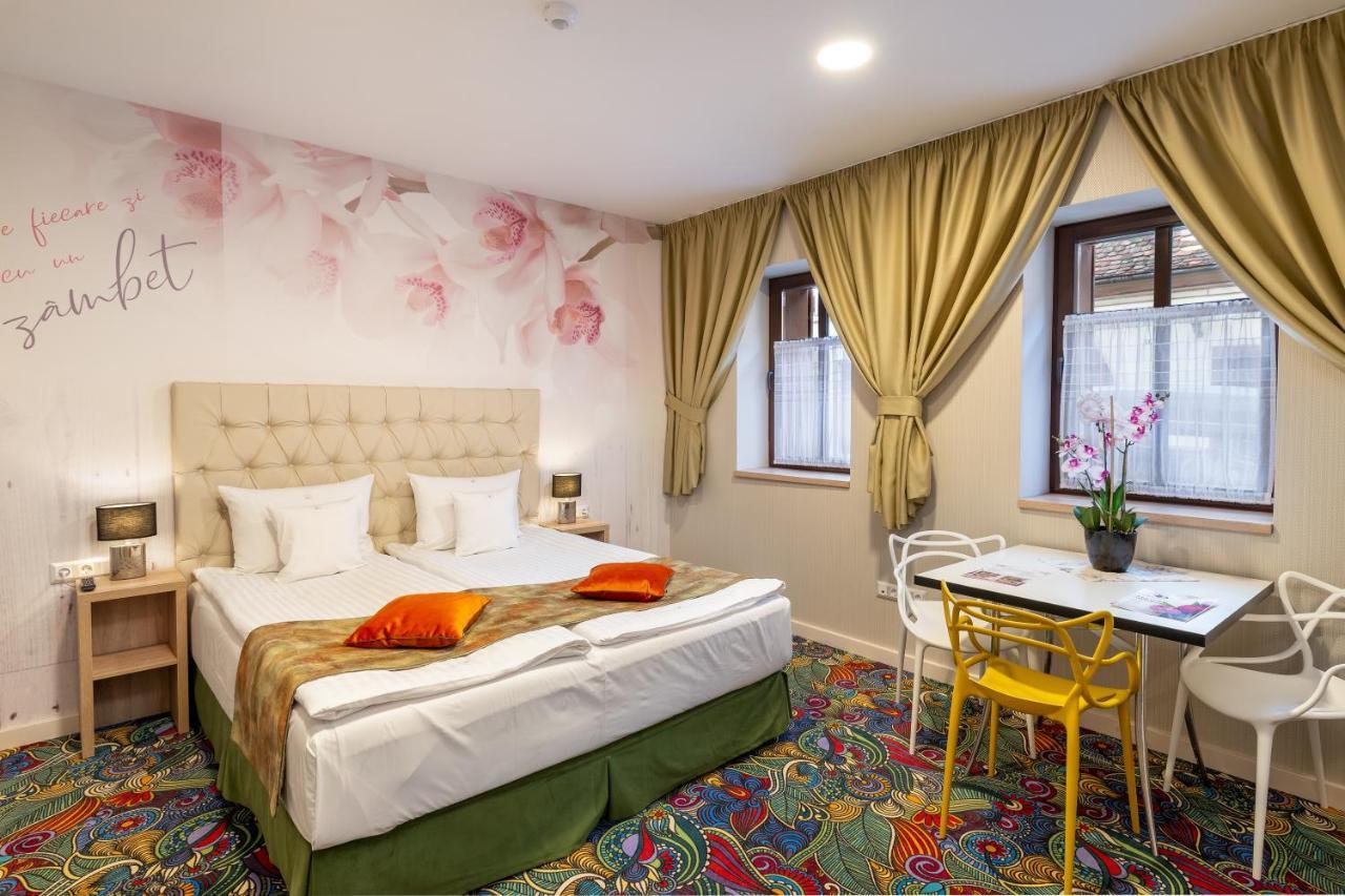 Blumenhaus Sibiu 아파트 호텔 외부 사진